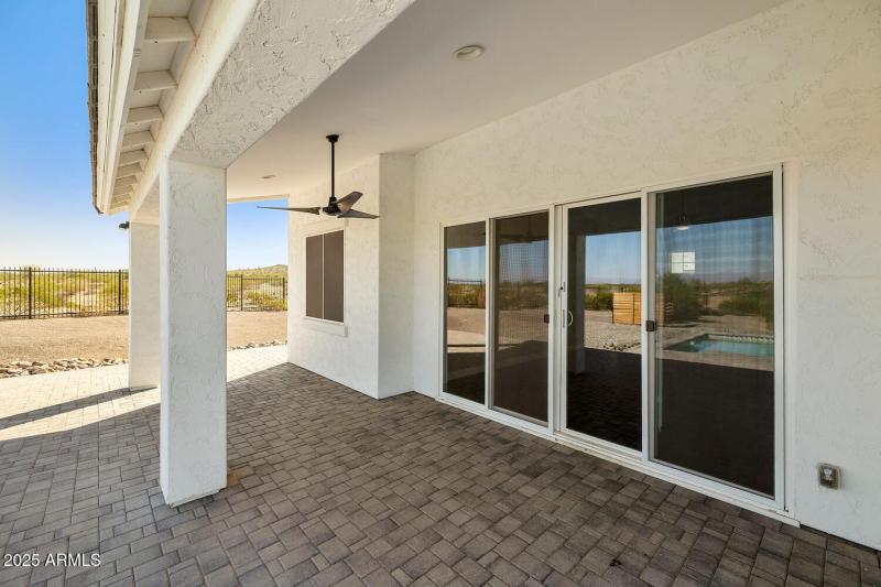 256 W Perkins St San Tan-large-062-027-W