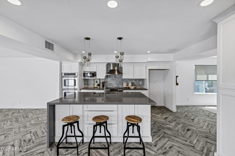 1323 E Whalers Way-9