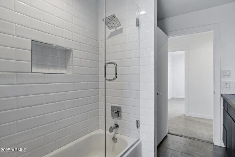 1323 E Whalers Way-30