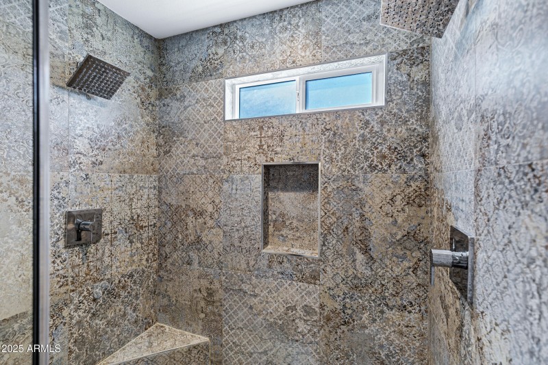 1323 E Whalers Way-36