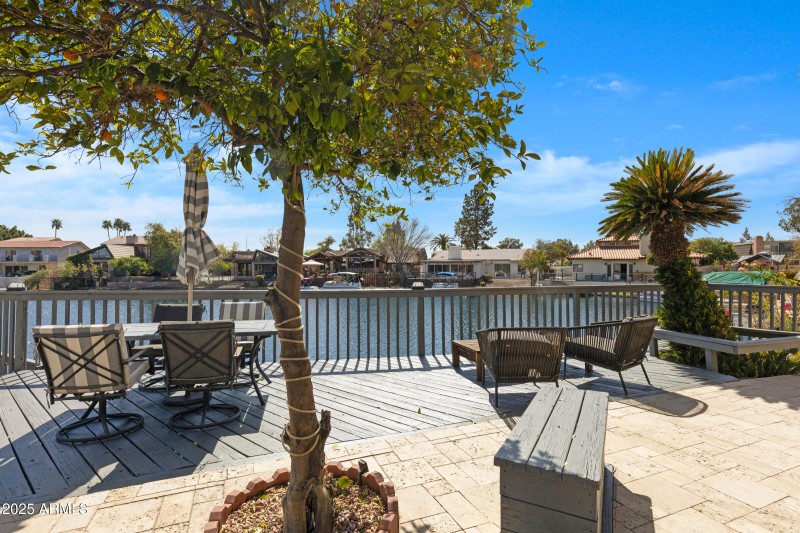 1323 E Whalers Way-63