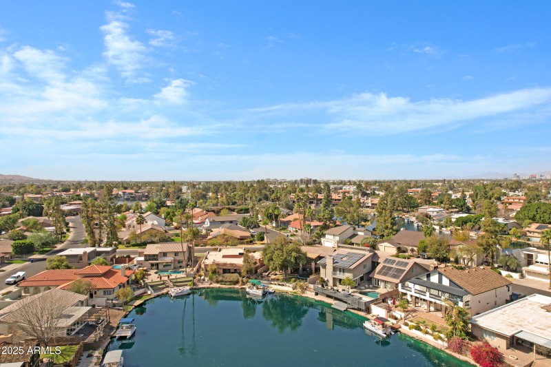 1323 E Whalers Way-86