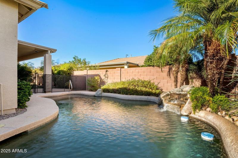 014___3530 E Firestone Dr