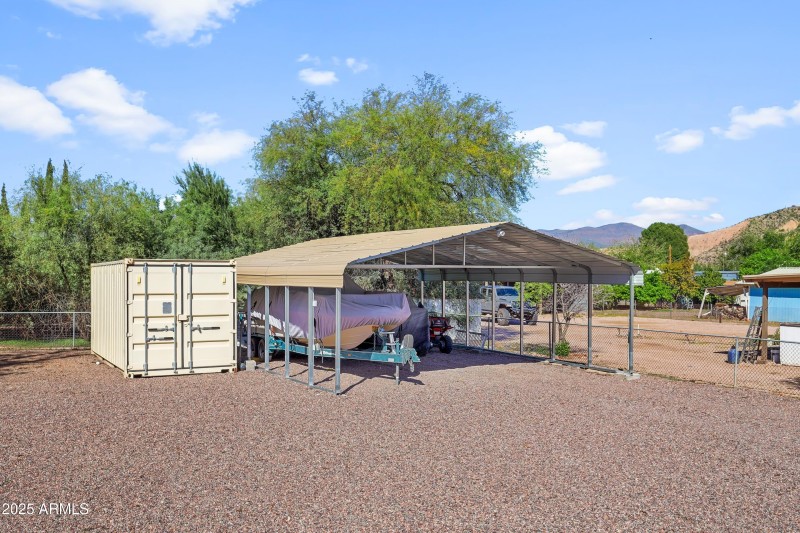CONEX/CARPORT