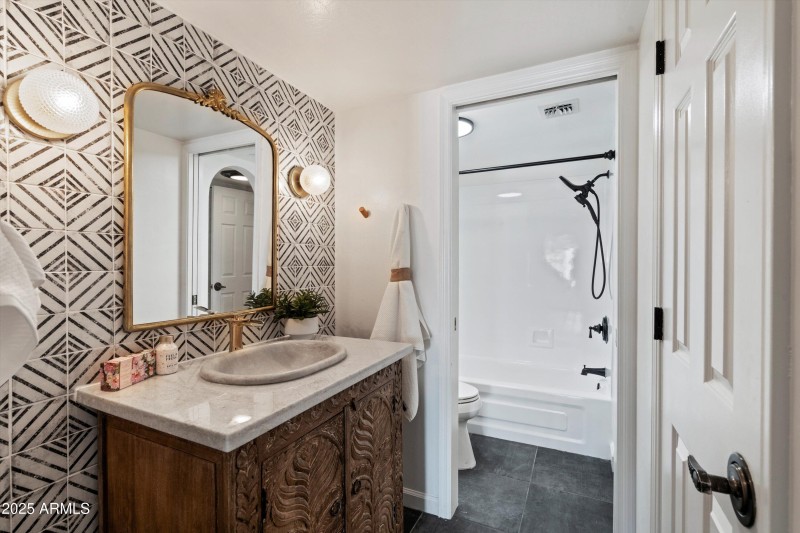 19-Downstairs Bathroom