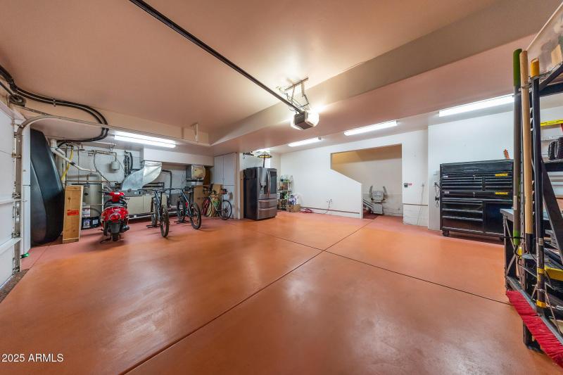 Garage (1)