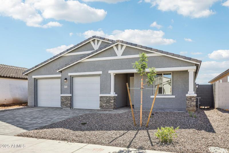 3-web-or-mls-W Brown St-S2910-003