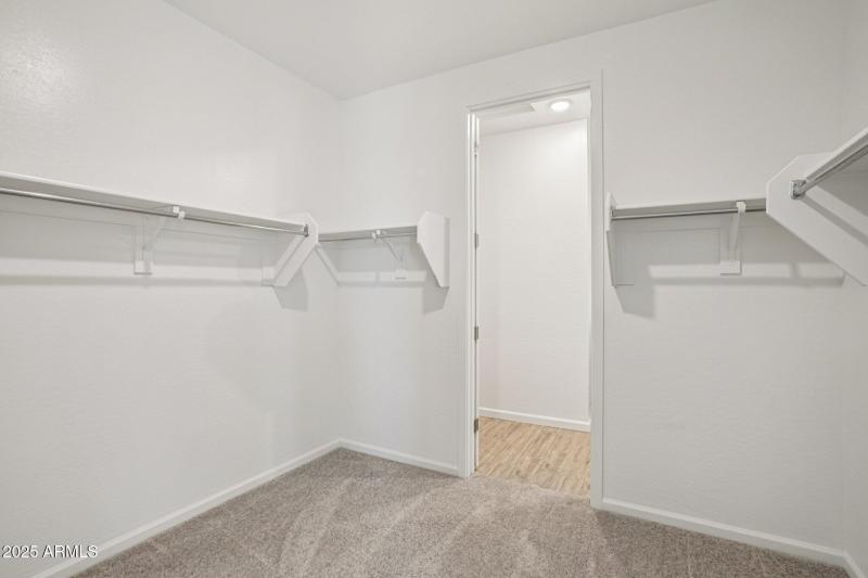 22-web-or-mls-W Brown St-S2910-022