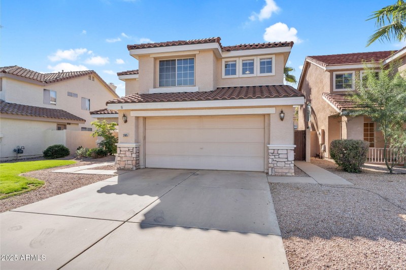 3-web-or-mls-2905 E Glenhaven Dr-2