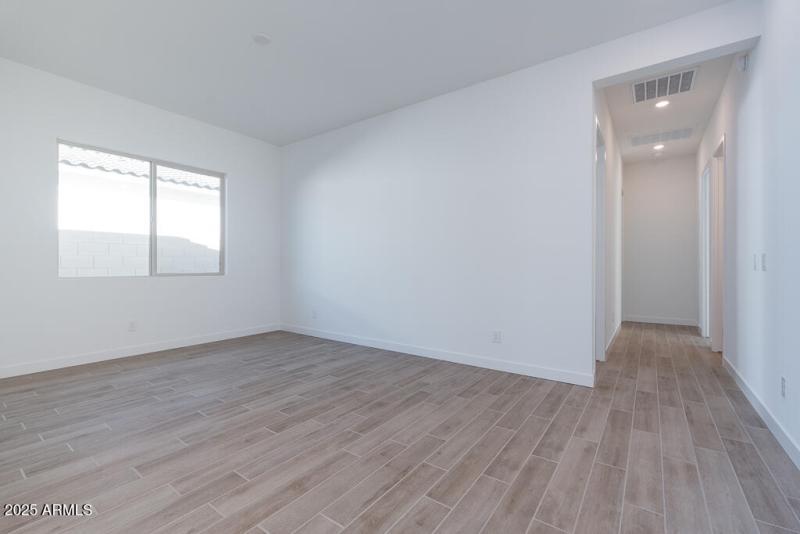 Tri Pointe Blossom Rock 492 - Game Room-