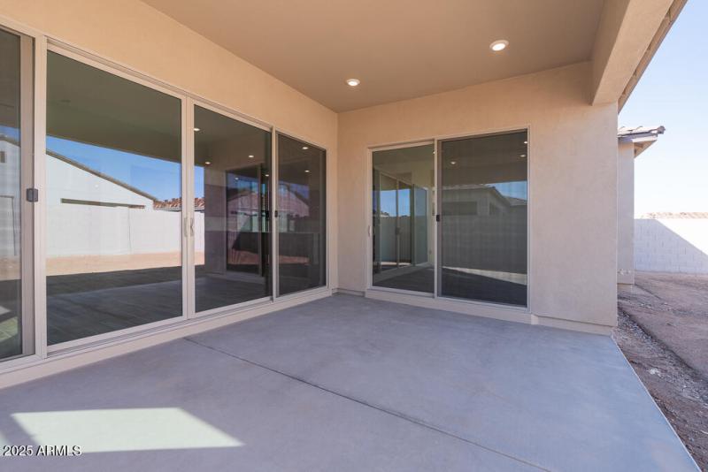 Tri Pointe Soleo 242 - Covered Outdoor L