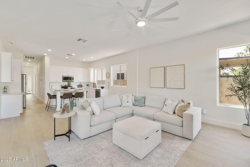 32-web-or-mls-dlb_7623-dlb_7627