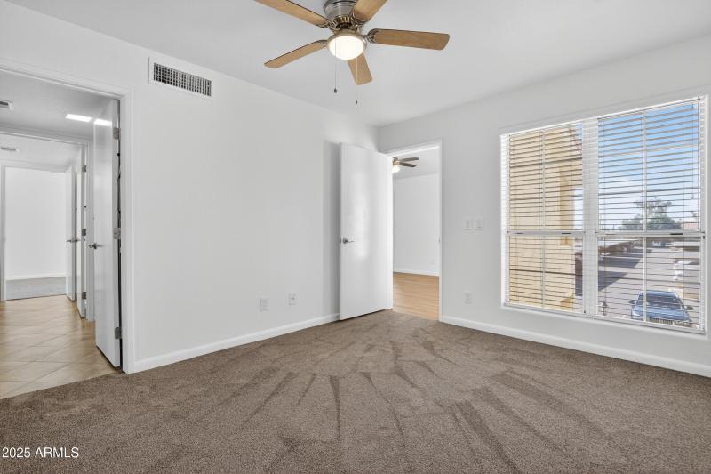 Pass Thorugh Bathroom