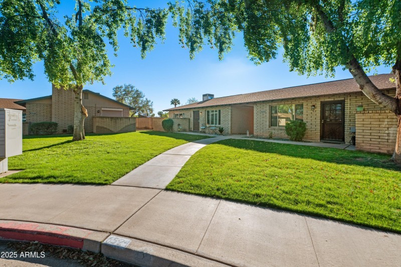 01-6524-S-Newberry-Rd-unit-B-1