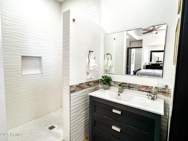 Bedroom 2 ensuite Bathroom