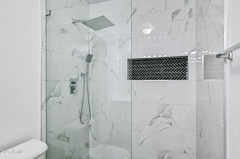 12-16620S48S24-ocupix-