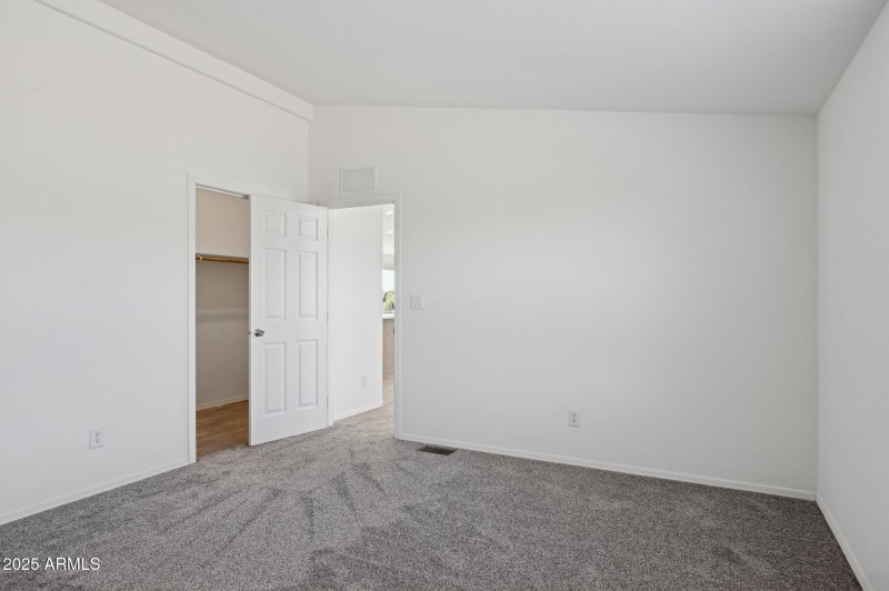 21-web-or-mls-755-n-ralston-rd