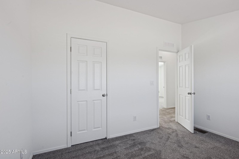 26-web-or-mls-755-n-ralston-rd