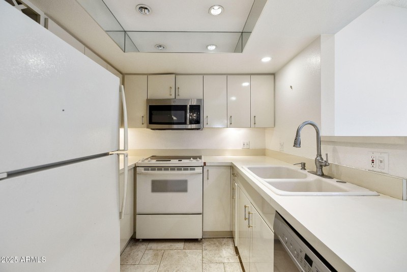 1840 E MORTEN AVE 229, Phoenix, AZ 85020