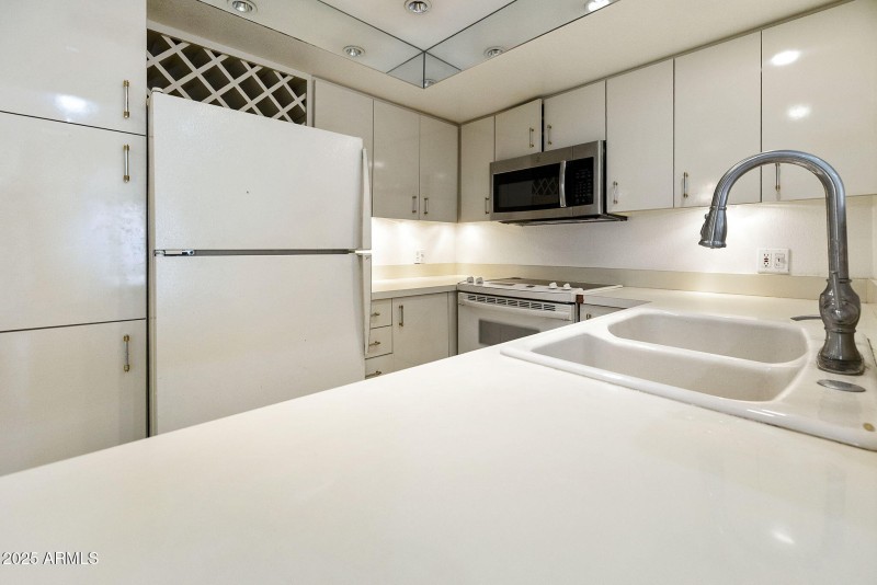 1840 E MORTEN AVE 229, Phoenix, AZ 85020