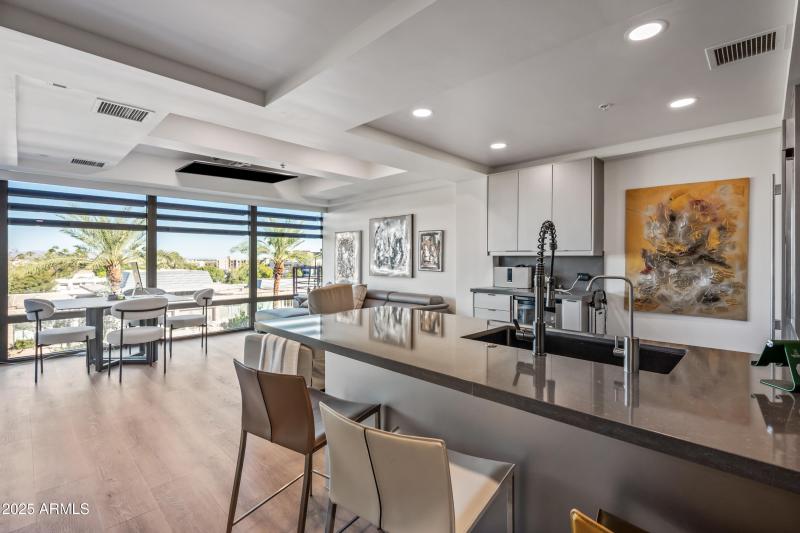 6-7167ERVD4008-ocupix