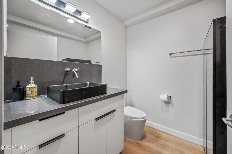 35-7167ERVD4008-ocupix