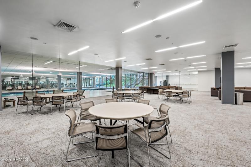 14-OptimaCamelview-ocupix-Comm