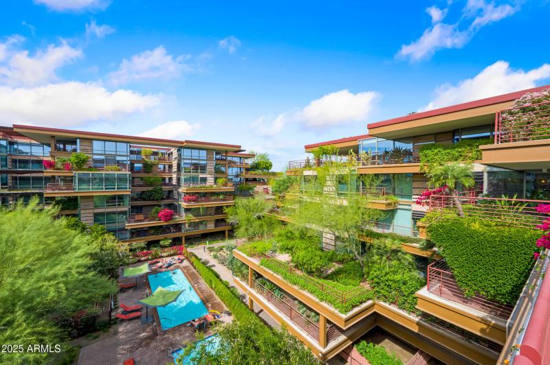 20-OptimaCamelview-ocupix-Comm