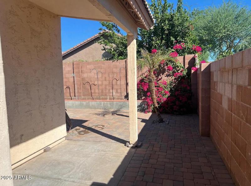 1c1e3dc47f483e03657d9223a432bc73-uncropp