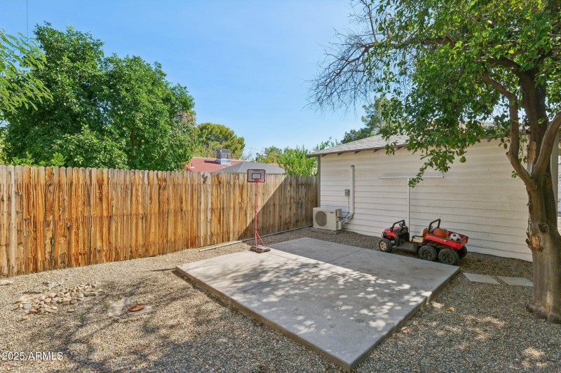 37-web-or-mls-1110-w-heatherbrae-dr