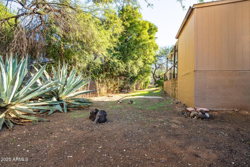 7RV06455-HDR-3 (2) 18870 rear view 2