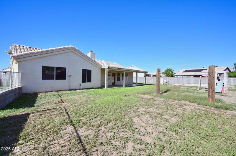 11_Backyard Corner View