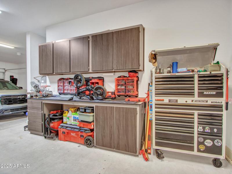 Tandem Garage