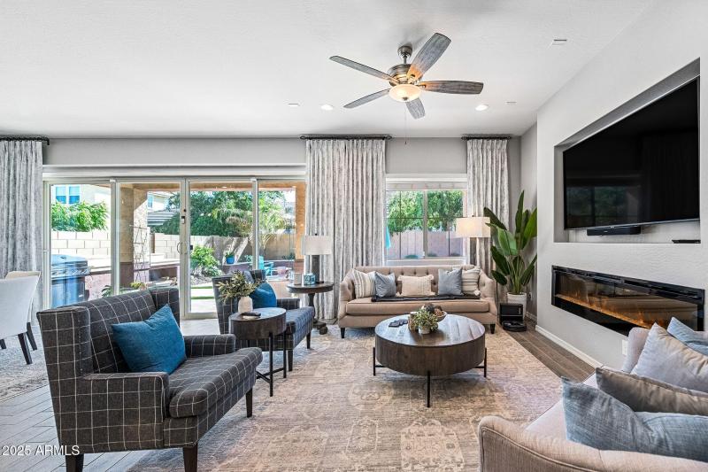 12-web-or-mls-12-1925EGS-ocupix-SEQ-FS