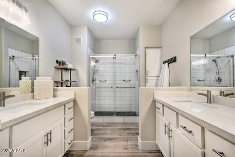 Lisa Condo master bath