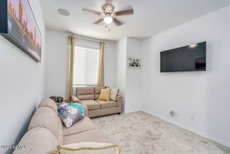 original_958257956989254893_1720738017