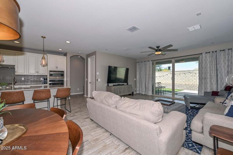 Breakfast Room-Great Room