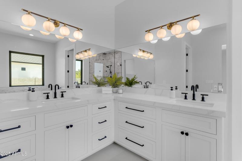 0433_a4m_cloud creek