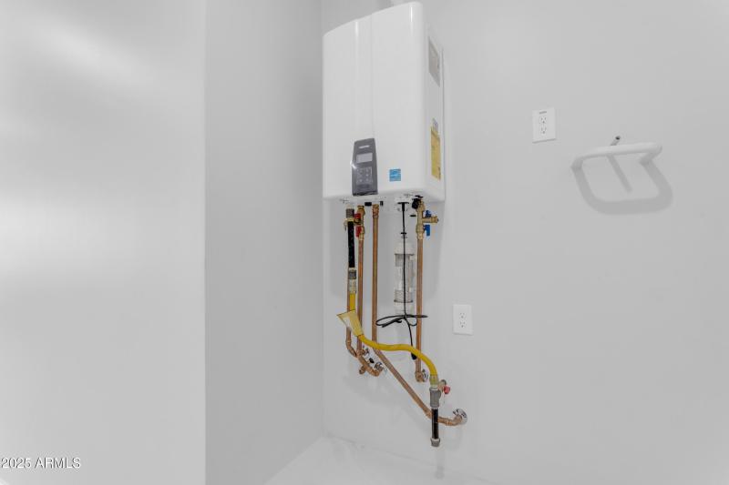 92_0256_a4m_cloud creek