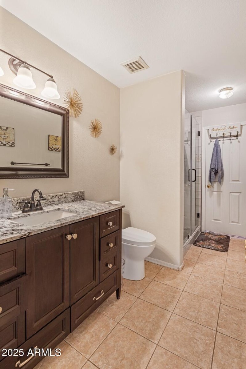 8 Jack & Jill Bathroom