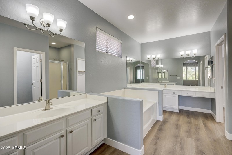 6646 E Rochelle Cir-22