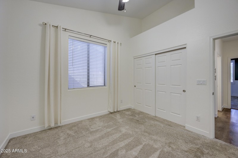 6646 E Rochelle Cir-27