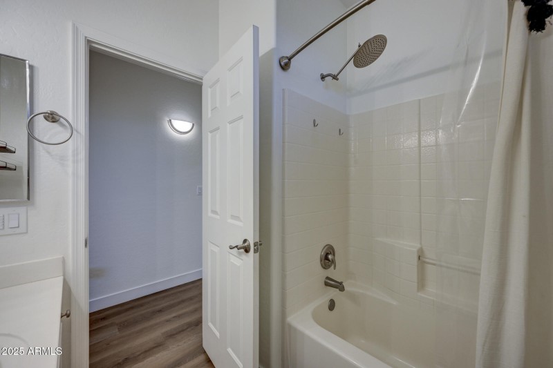 6646 E Rochelle Cir-29