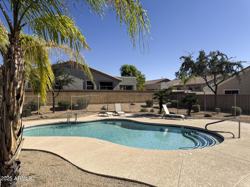 6646 E Rochelle Cir-41