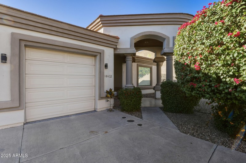 9-web-or-mls-18422 N 14th St Phoenix, AZ