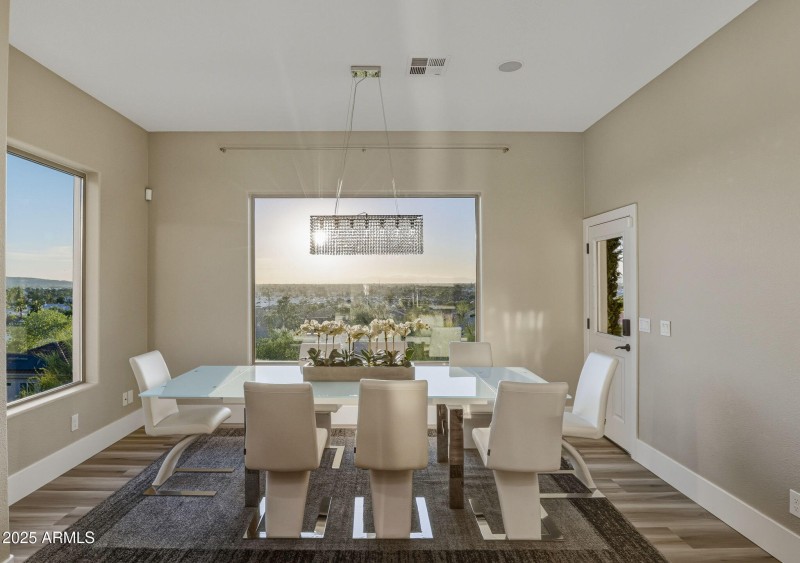 47-web-or-mls-18422 N 14th St Phoenix, A