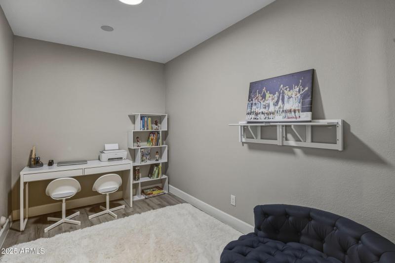 86-web-or-mls-18422 N 14th St Phoenix, A