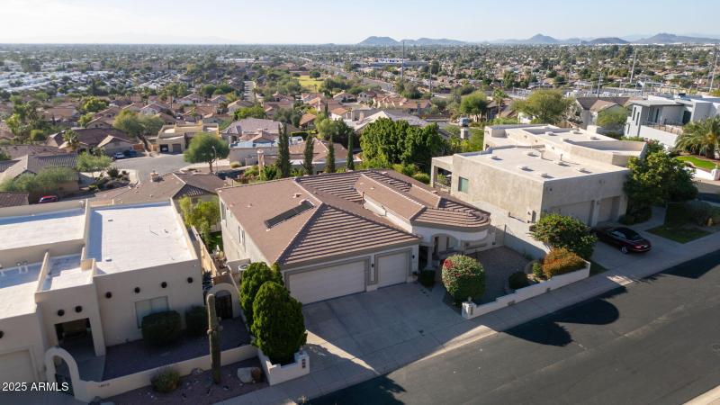 116-web-or-mls-18422 N 14th St Phoenix,