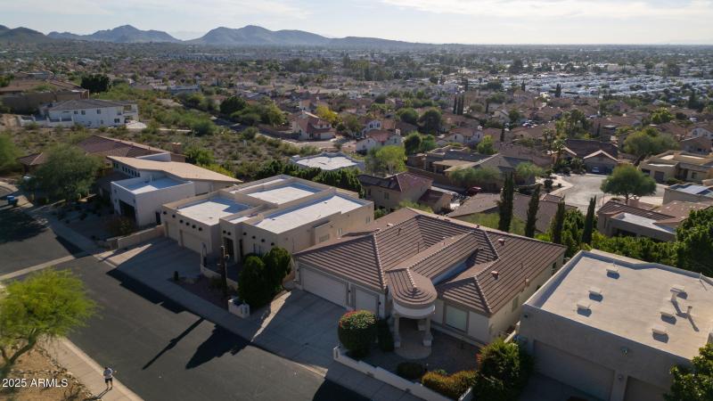 126-web-or-mls-18422 N 14th St Phoenix,