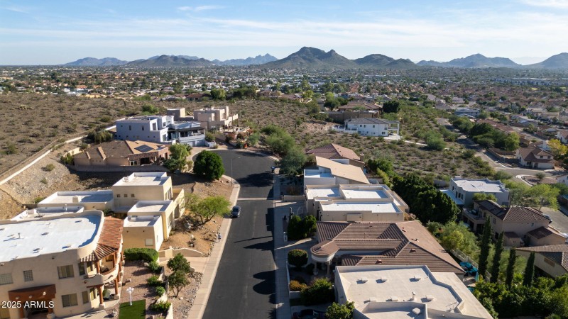 127-web-or-mls-18422 N 14th St Phoenix,